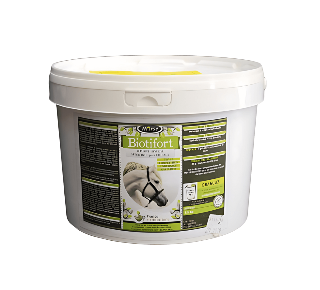 horse biotifort- soin cheval pour les pieds la peau et les crins - mineral riche en biotine et diversite botanique ration - nutrition cheval alfalor suisse